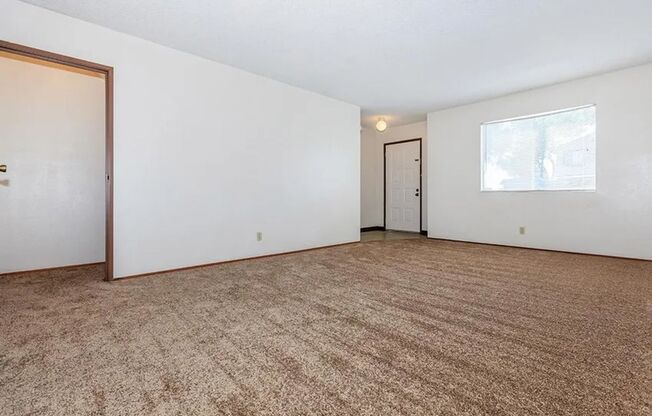 2 beds, 1.5 baths, 1,100 sqft, $1,565, Unit 309