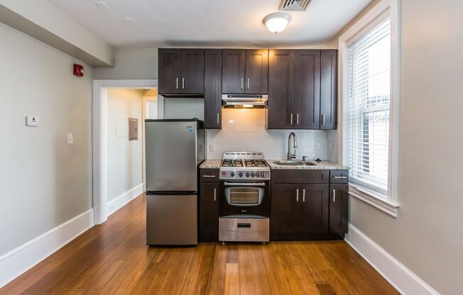 1 bed, 1 bath, 500 sqft, $1,425, Unit Apt # 003