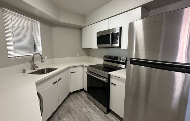 1 bed, 1 bath, 633 sqft, $1,540, Unit 240