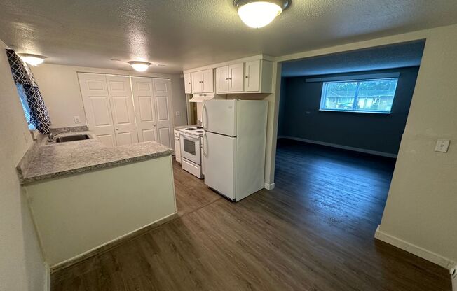 2 beds, 1 bath, 864 sqft, $1,450, Unit Unit 2