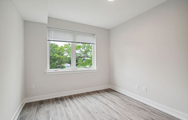 2 beds, 2 baths, 858 sqft, $1,795, Unit E04