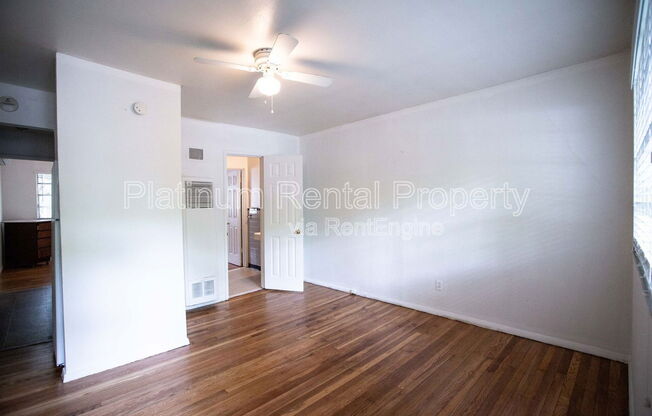 711 Argonne Ave NE