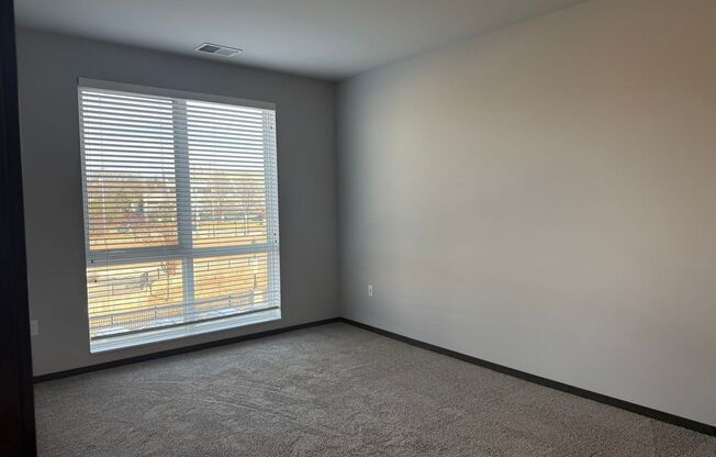 2 beds, 2 baths, 1,391 sqft, $2,600, Unit 213