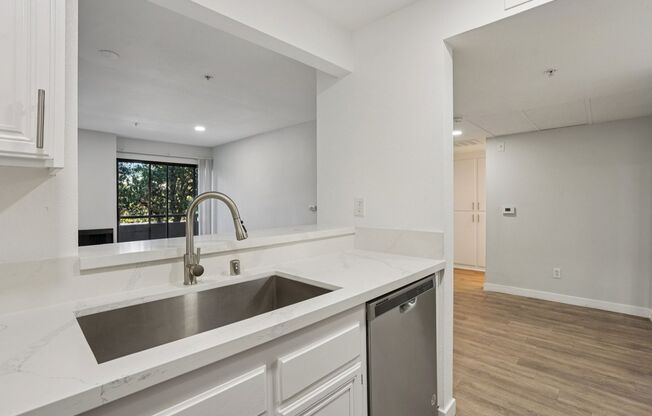 1 bed, 1 bath, 700 sqft, $1,798, Unit 108