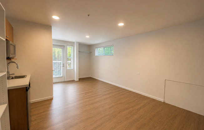 Studio, 1 bath, 175 sqft, $1,265, Unit 4212