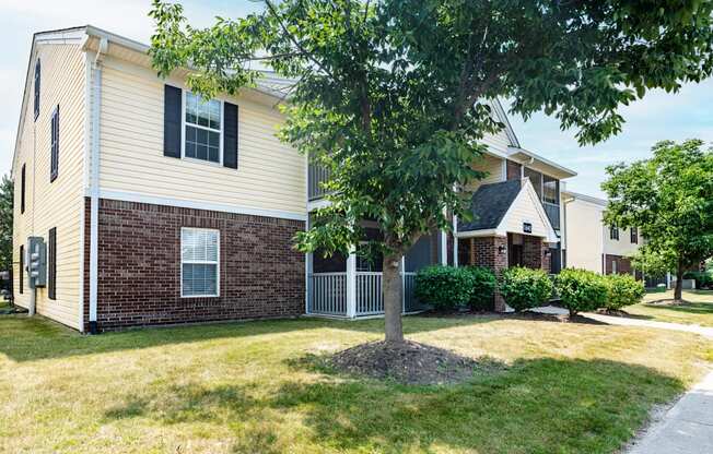 Apartments at Barton Farms in Greenwood, IN 46143