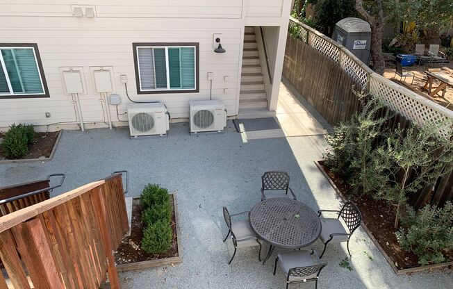 2 beds, 1 bath, $2,500, Unit 2424 #2