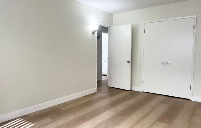 2 beds, 1 bath, $2,595, Unit 2224