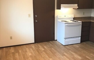 2 beds, 1 bath, $1,675