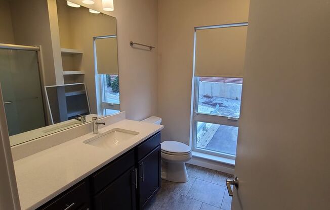 1 bed, 1 bath, 870 sqft, $1,480, Unit 313