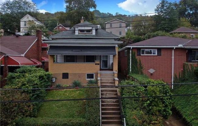 327 ERIE AVE