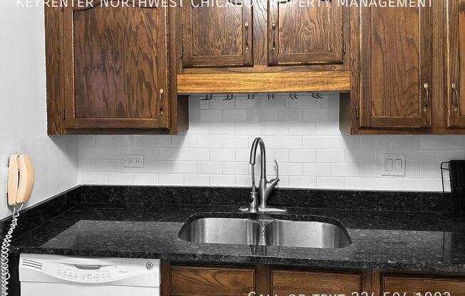 950 E WILMETTE RD