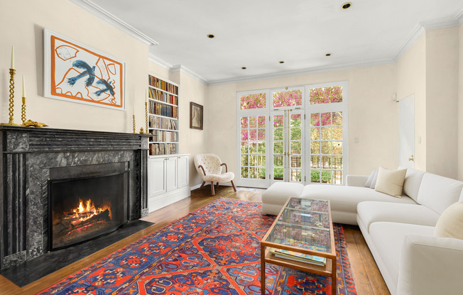 73 BEDFORD ST