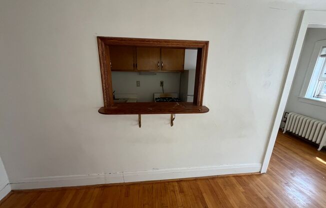 Studio, 1 bath, $795, Unit 17