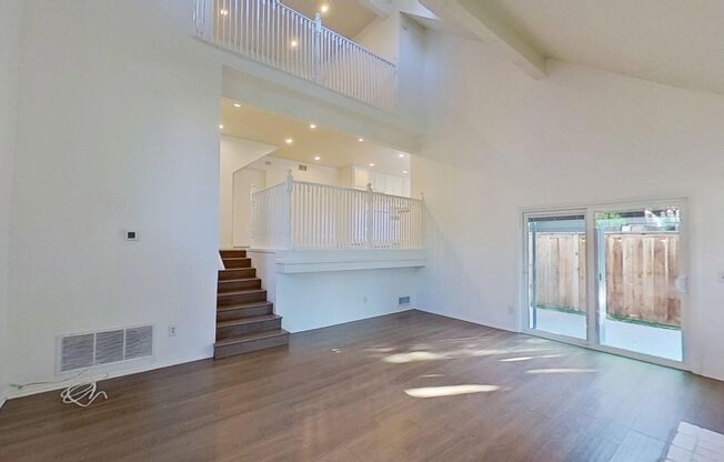 2438 Brittany Woods Ln: Charming 3 Bed 2.5 Bath in Costa Mesa!