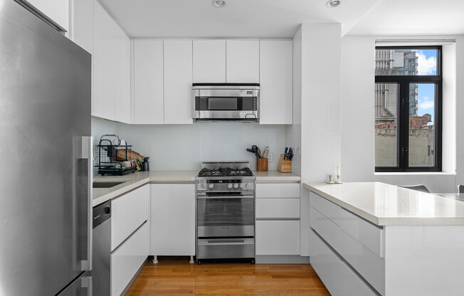 148 E 24 ST