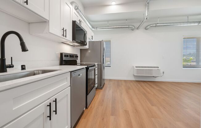 1 bed, 1 bath, 598 sqft, $1,525, Unit 110
