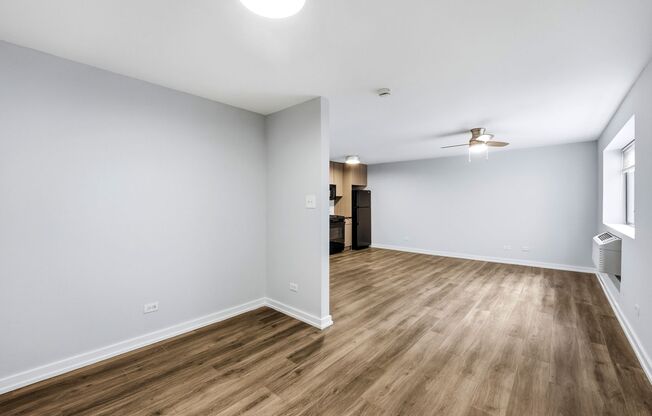1 bed, 1 bath, 307 sqft, $1,750, Unit 515
