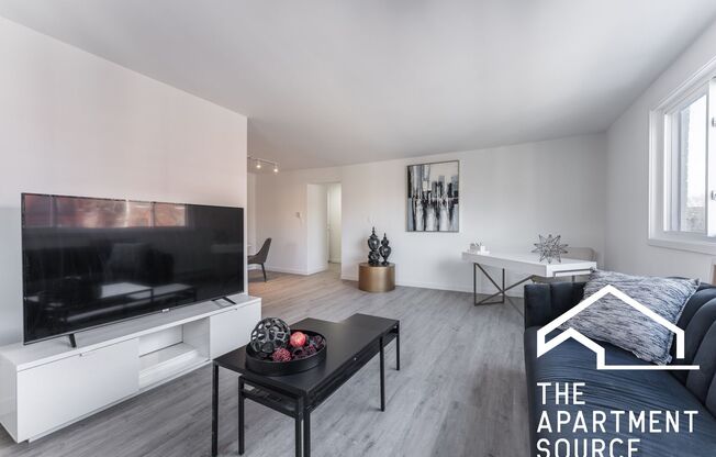 2 beds, 1.5 baths, $2,265, Unit 3C