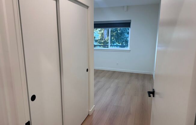 2 beds, 2 baths, $2,121, Unit 201-MFTE