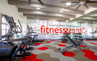 24 Hr Fitness Center at The Vintage Apartments, Arizona