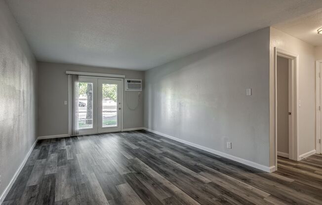 1 bed, 1 bath, 750 sqft, $880, Unit 5905-203