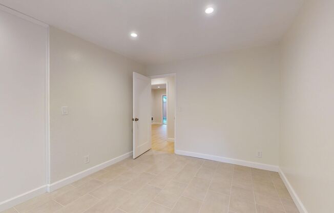 3 beds, 2 baths, $5,650, Unit 242 Elwood #2