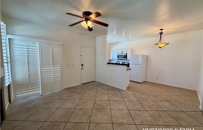 2 beds, 2 baths, $1,330, Unit # 724