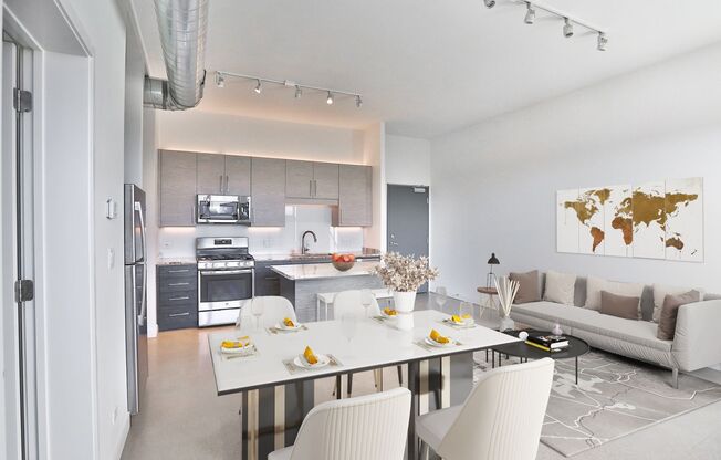 1 bed, 1 bath, 700 sqft, $2,350, Unit 302