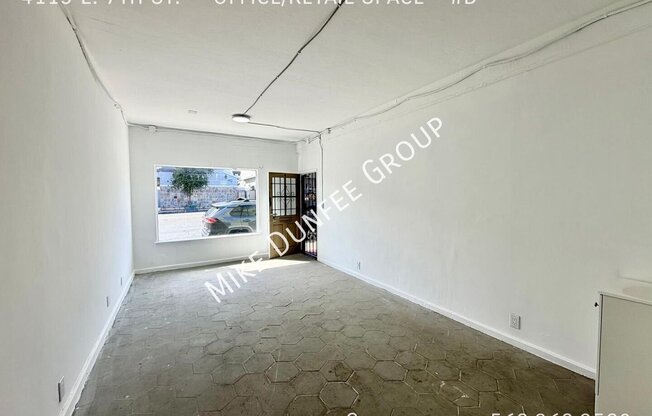 4115 E 7 ST