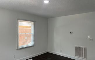 3 beds, 1 bath, $1,500