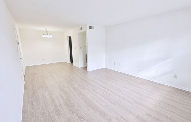 1 bed, 1 bath, 750 sqft, $1,195, Unit 050