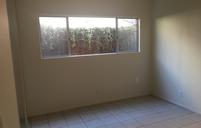 2 beds, 1 bath, 1,000 sqft, $2,650