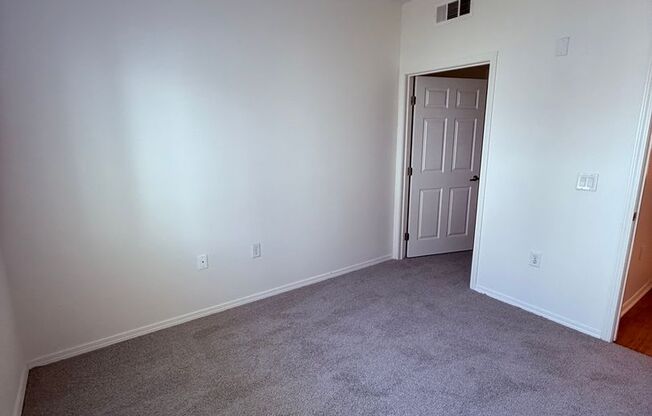 1 bed, 1 bath, 494 sqft, $1,550, Unit 1309-207