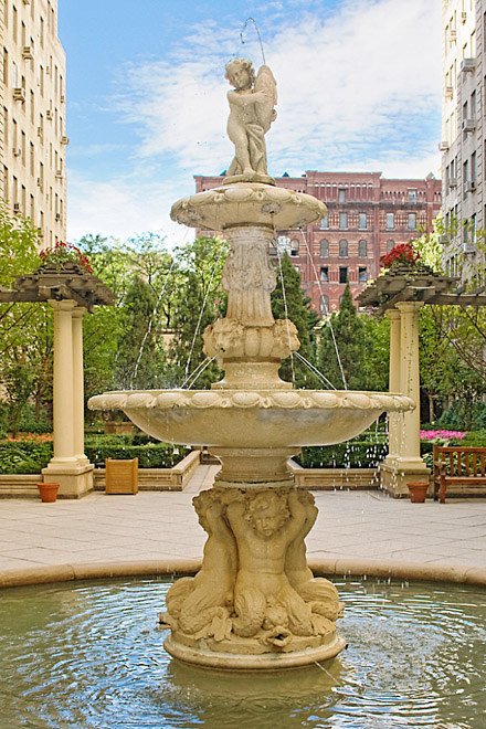 353 W 56 ST