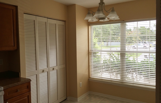 4355 Brook Hollow Circle