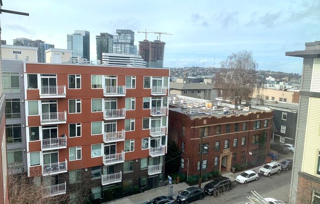 Top floor unit in highly desirable Press condominium building.  1 bed 1 bath with parking.