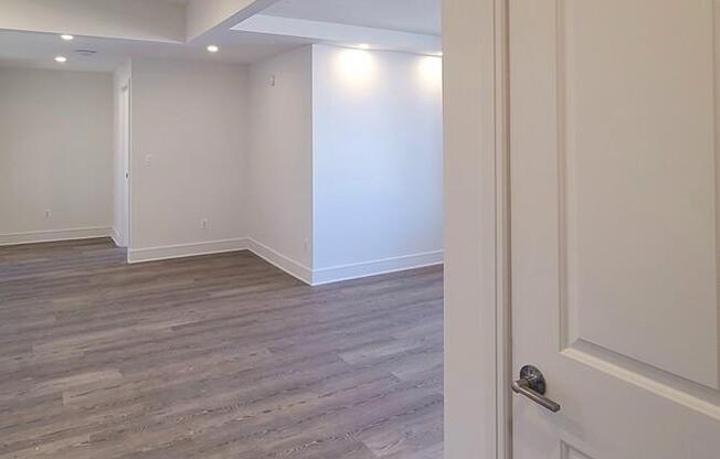 2 beds, 2 baths, $7,500, Unit 10M