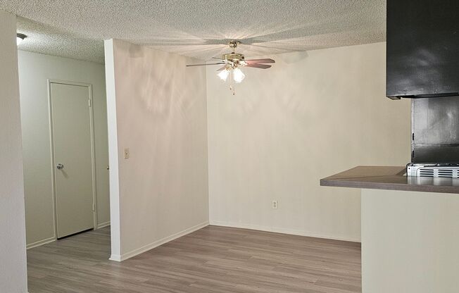2 beds, 2 baths, 900 sqft, $2,600, Unit 230