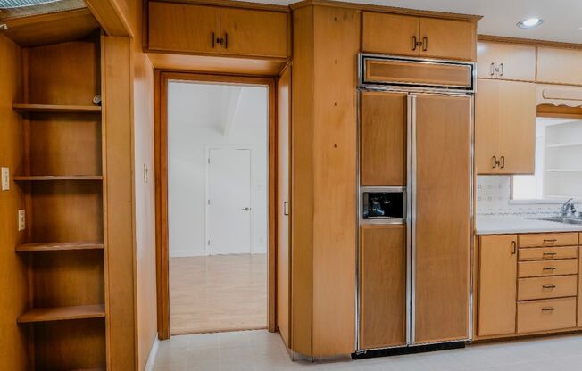 Charming spacious home, convenient location, great Palo Alto Schools, close to shopping!