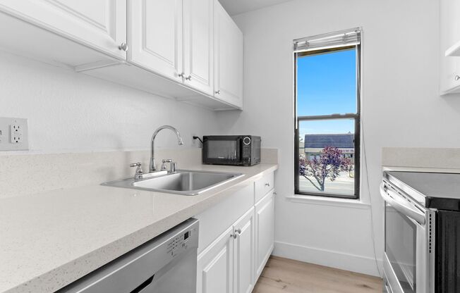 1 bed, 1 bath, 650 sqft, $1,380, Unit 66
