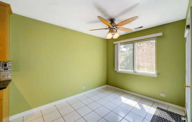 741 Acorn Ct Apt C2
