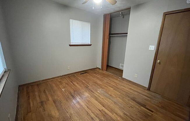 3 beds, 1 bath, $1,050