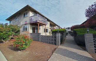 2201 NORTHWEST GRANT AVE