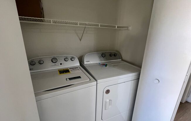 2 beds, 2 baths, $1,400