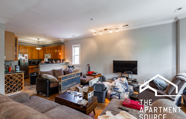 1314 W Roscoe St