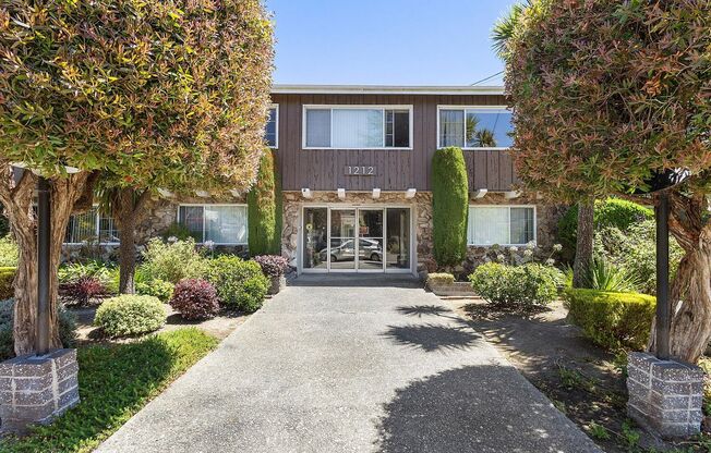 1212 Regent St #J - 2 bedroom | 1 bath