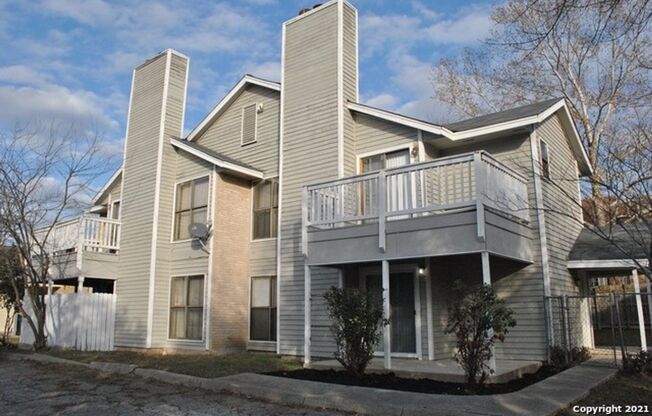 WINDSOR OAKS QUADS