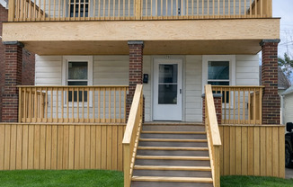 792 London Rd