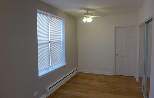 2 beds, 2 baths, 920 sqft, $2,095, Unit 906